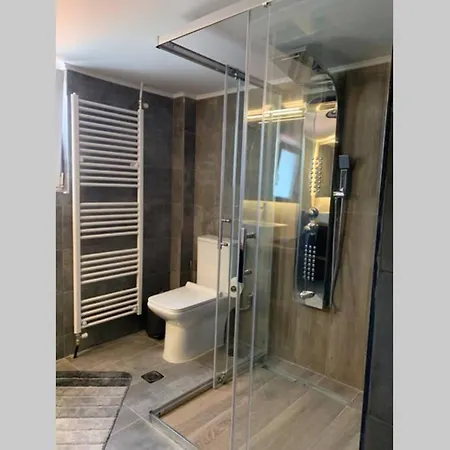 Simone Luxury Suite, Central Modern 82sqm With Terrace 公寓 *