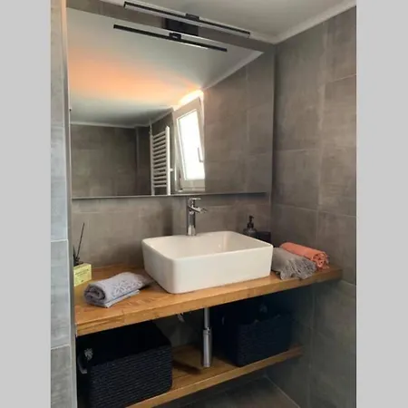 Simone Luxury Suite, Central Modern 82sqm With Terrace Tripoli