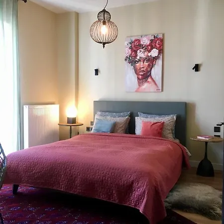 Simone Luxury Suite, Central Modern 82sqm With Terrace