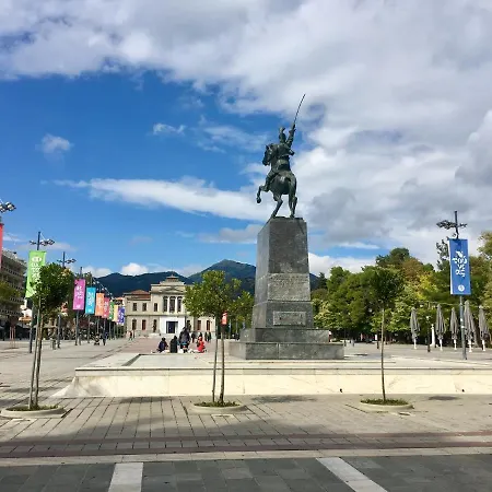 公寓 Simone Luxury Suite, Central Modern 82sqm With Terrace 特里波利斯