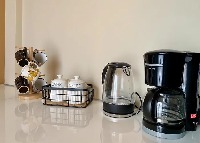 Simone Luxury Suite, Central Modern 82sqm With Terrace