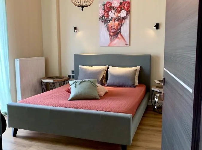 Simone Luxury Suite, Central Modern 82sqm With Terrace