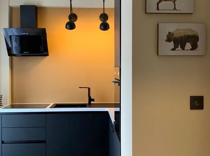 Simone Luxury Suite, Central Modern 82sqm With Terrace * Tripoli