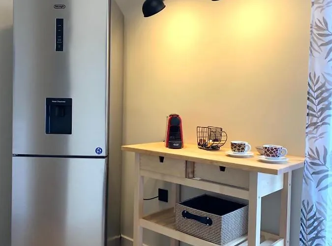 Simone Luxury Suite, Central Modern 82sqm With Terrace *