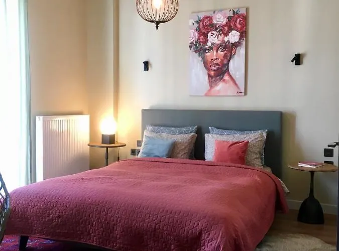 Simone Luxury Suite, Central Modern 82sqm With Terrace